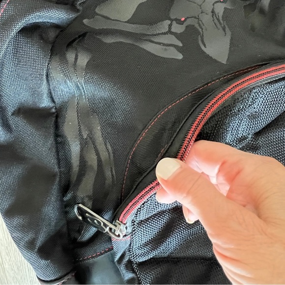 TONY HAWK® Skateboarders  16” BACKPACK Black with red details​ NWOT - Picture 7 of 12